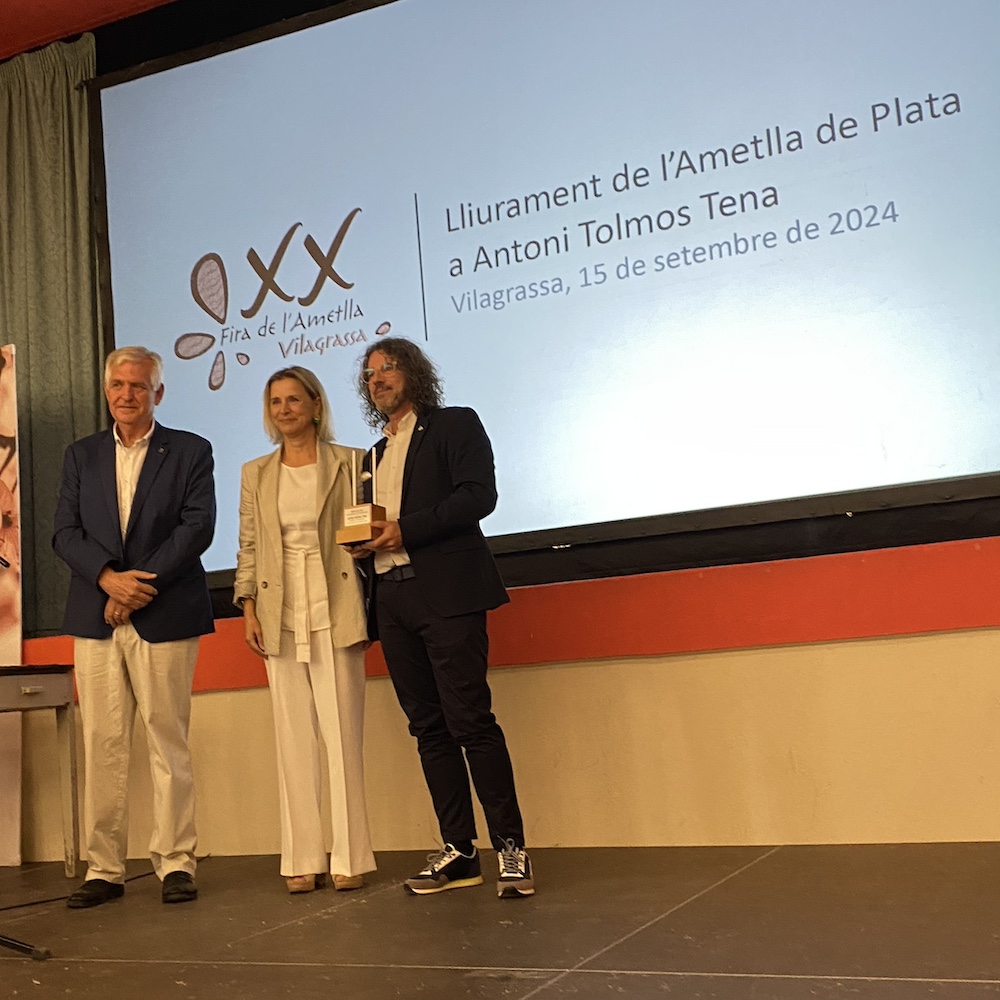 Antoni Tolmos guardonat amb l’ «Ametlla de Plata» a la seva trajectòria